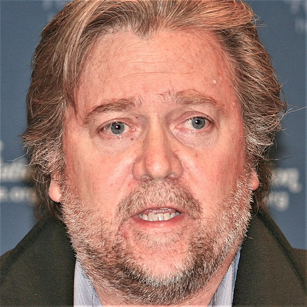 Steve Stinky Bannon;
